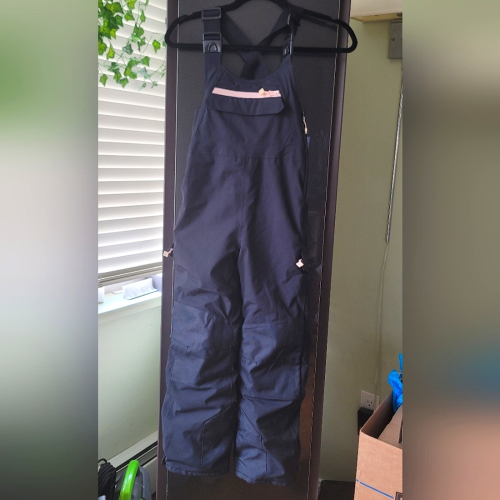 All in motion girls snow bib size 7/8